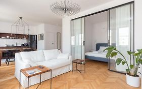 Designer Apartment In The Central Warsaw